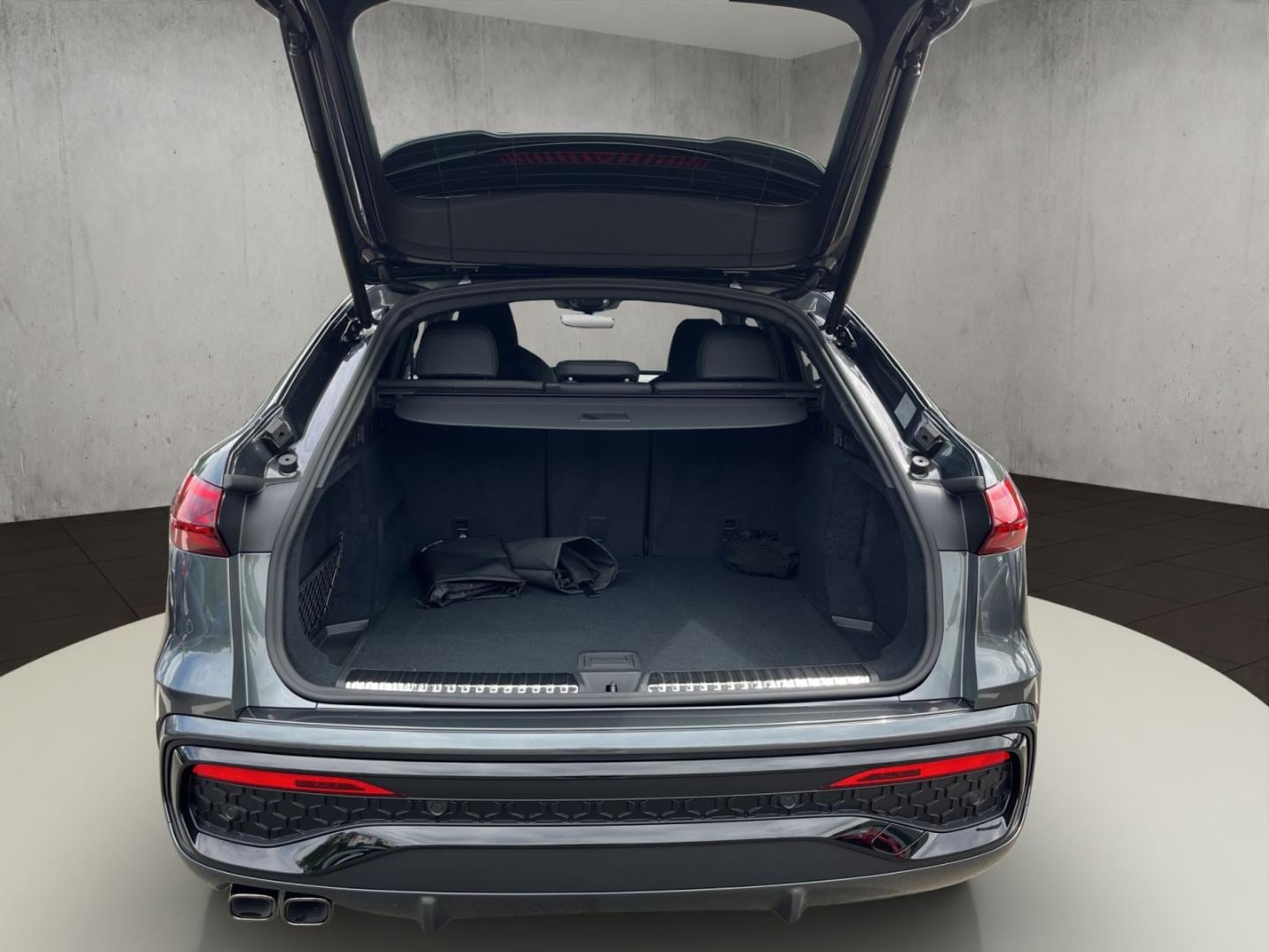 Bild über Audi Q5 Sportback TDI quattro 150 kW S tronic - für weitere Informationen kontaktieren Sie den Audi Partner