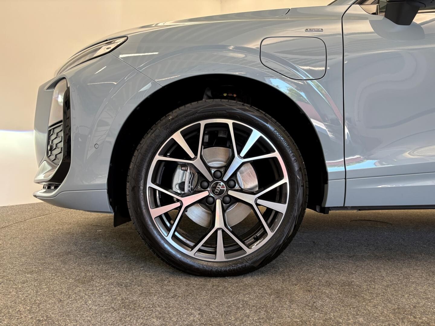 Bild über Audi Q3 Sportback e-hybrid e-hybrid 200 kW S tronic - für weitere Informationen kontaktieren Sie den Audi Partner