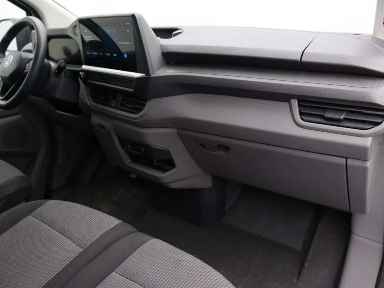 Volkswagen Transporter Kasten kurzer Radstand – Bild 4