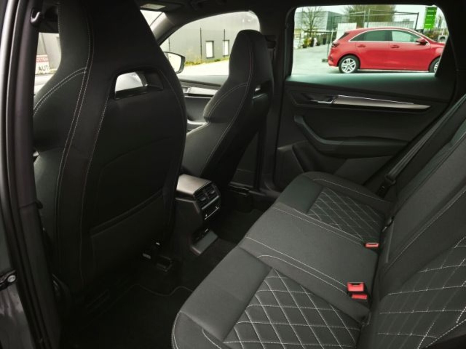 Škoda Karoq – Bild 11