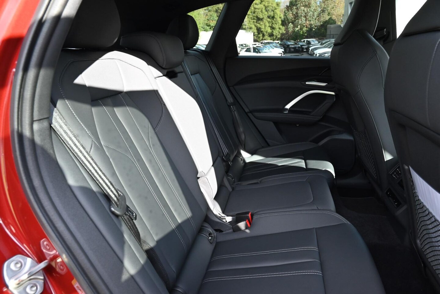 Image about Audi Q5 SUV e-hybrid quattro S tronic
