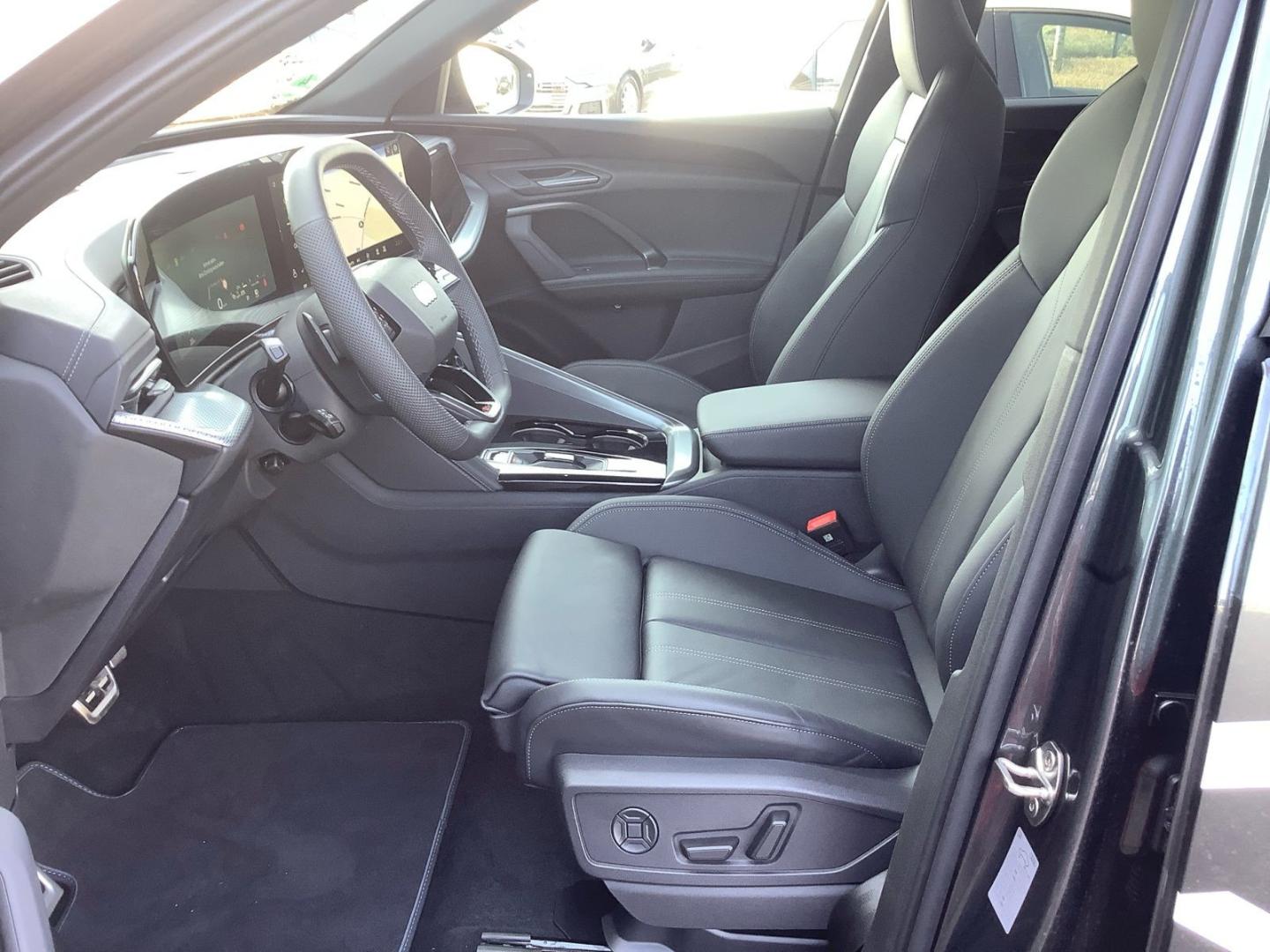 Image about Audi Q5 SUV TDI quattro 150 kW S tronic