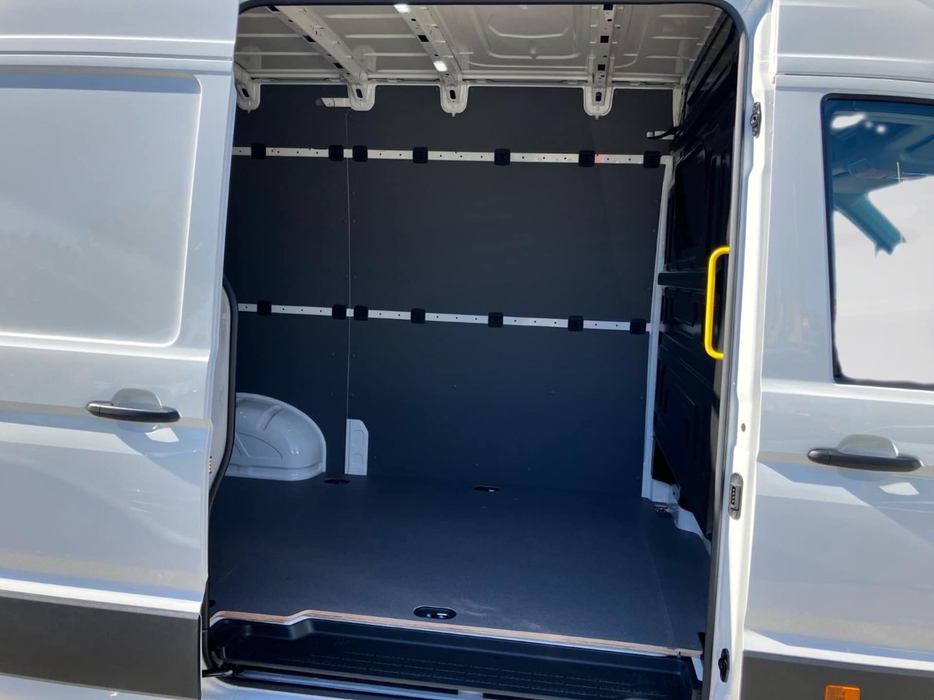 Volkswagen Crafter Kasten mittlerer Radstand
