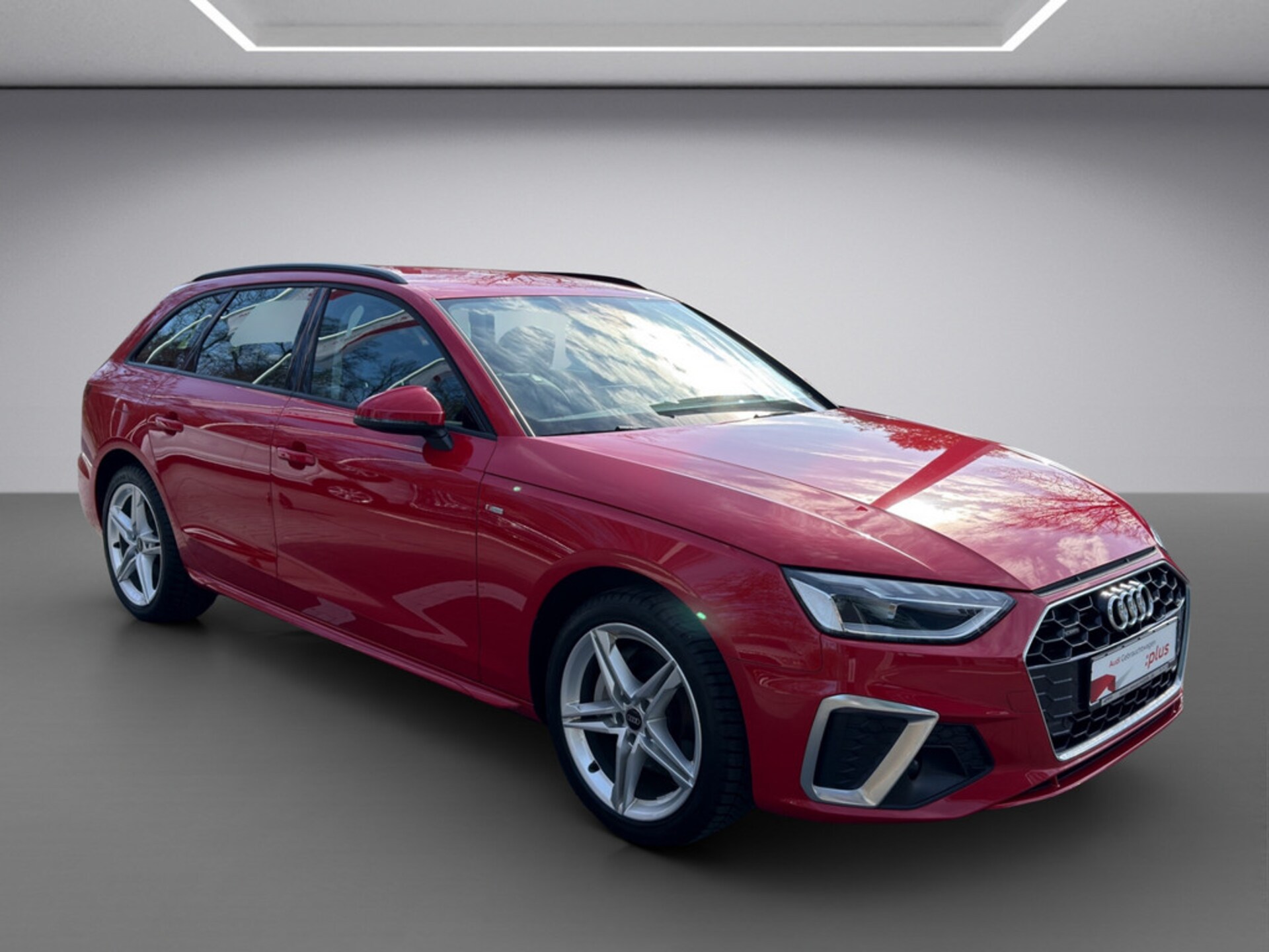 Audi A4 Avant S line