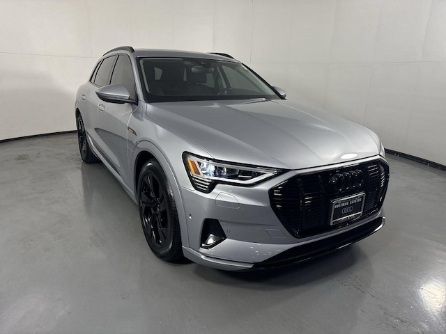 2022 Audi e-tron