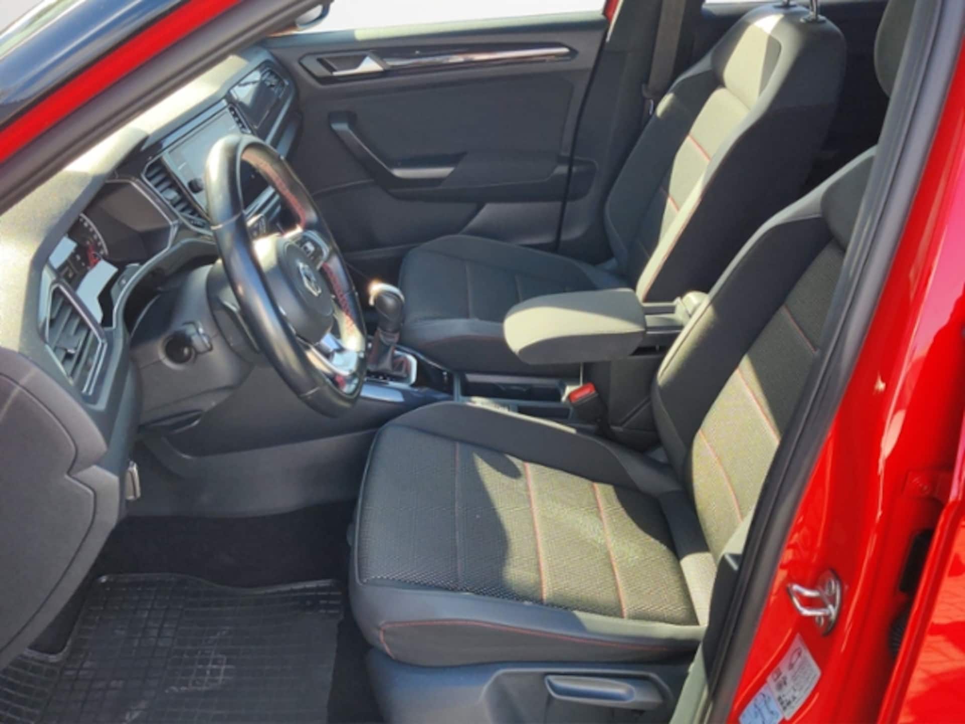 Volkswagen T-Roc Sport