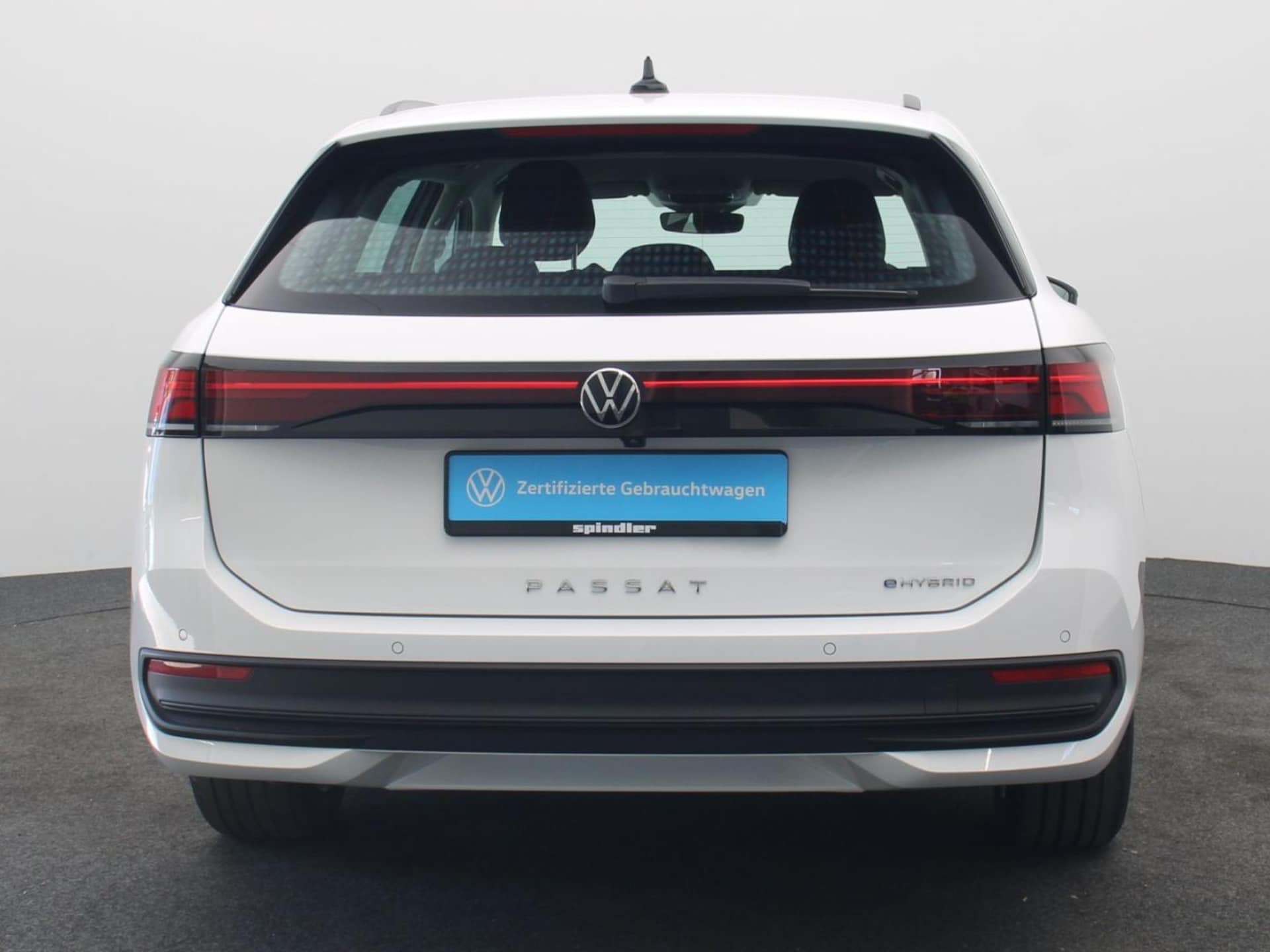 Volkswagen Passat Basis-Modell