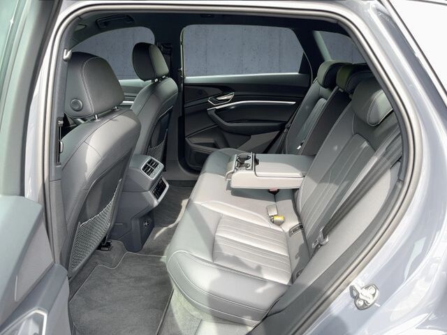 Image about Audi Q8 e-tron advanced 55 e-tron quattro