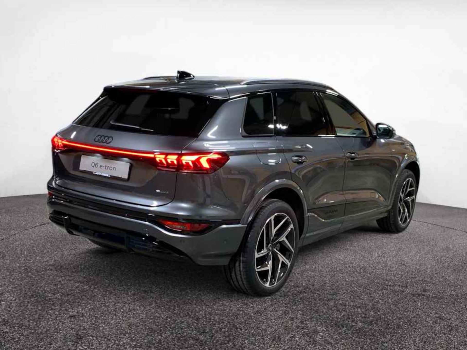 Audi Q6 SUV e-tron