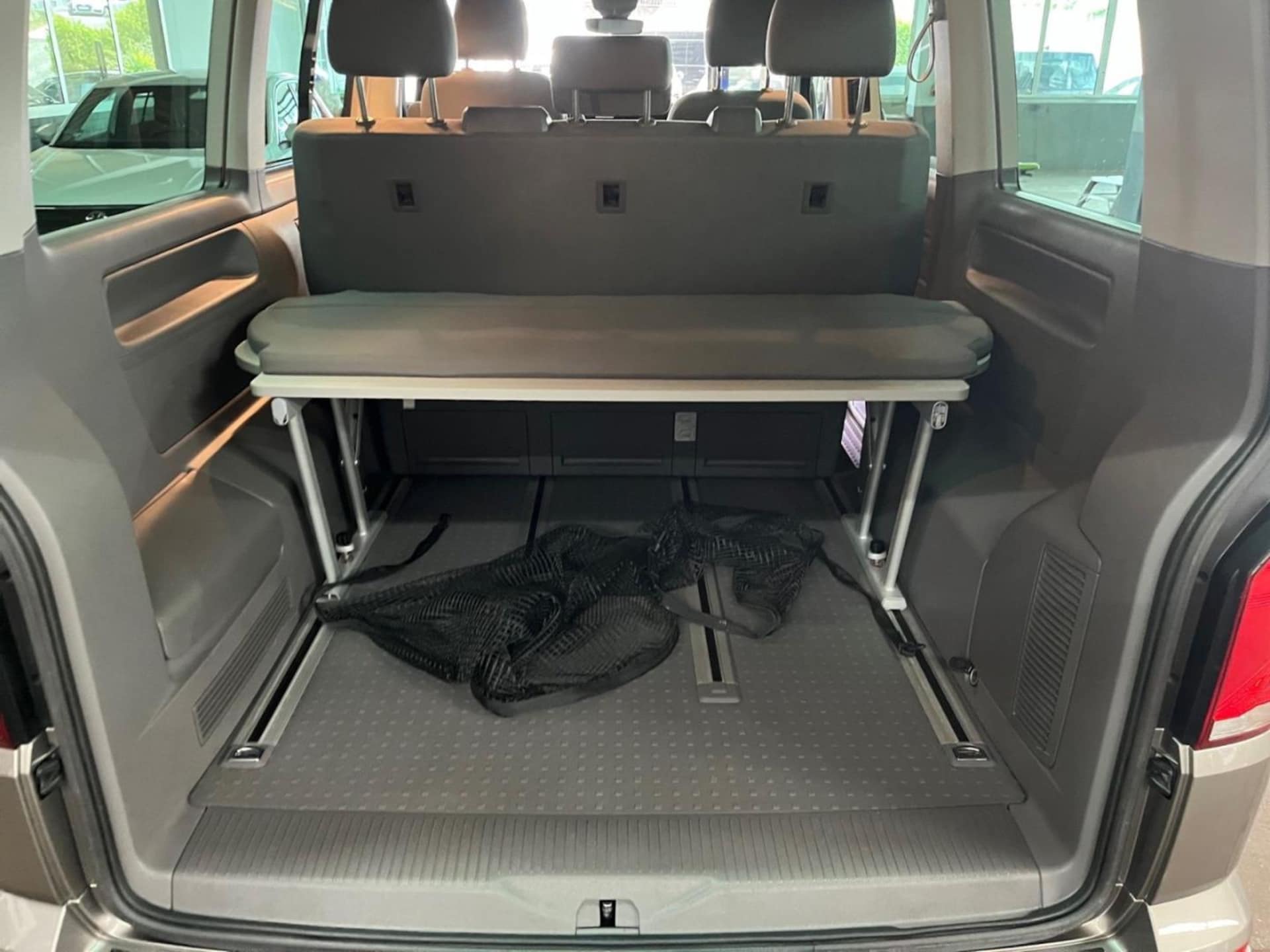 Volkswagen T6.1 California Beach