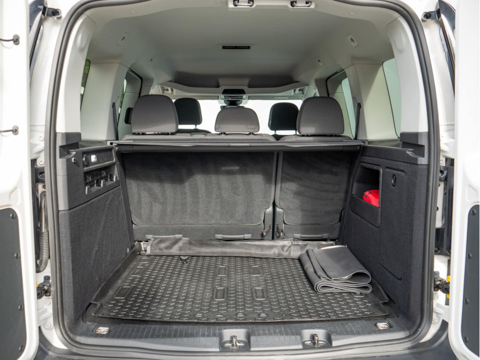 Volkswagen Caddy Kombi Basis-Modell