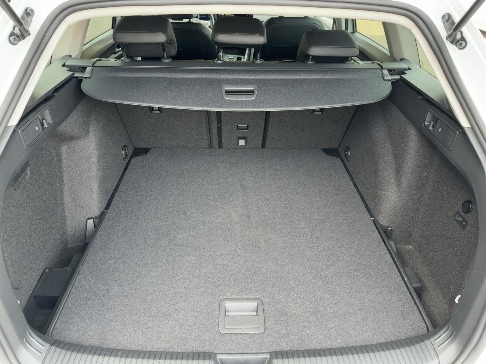 Volkswagen Golf Variant – Bild 7