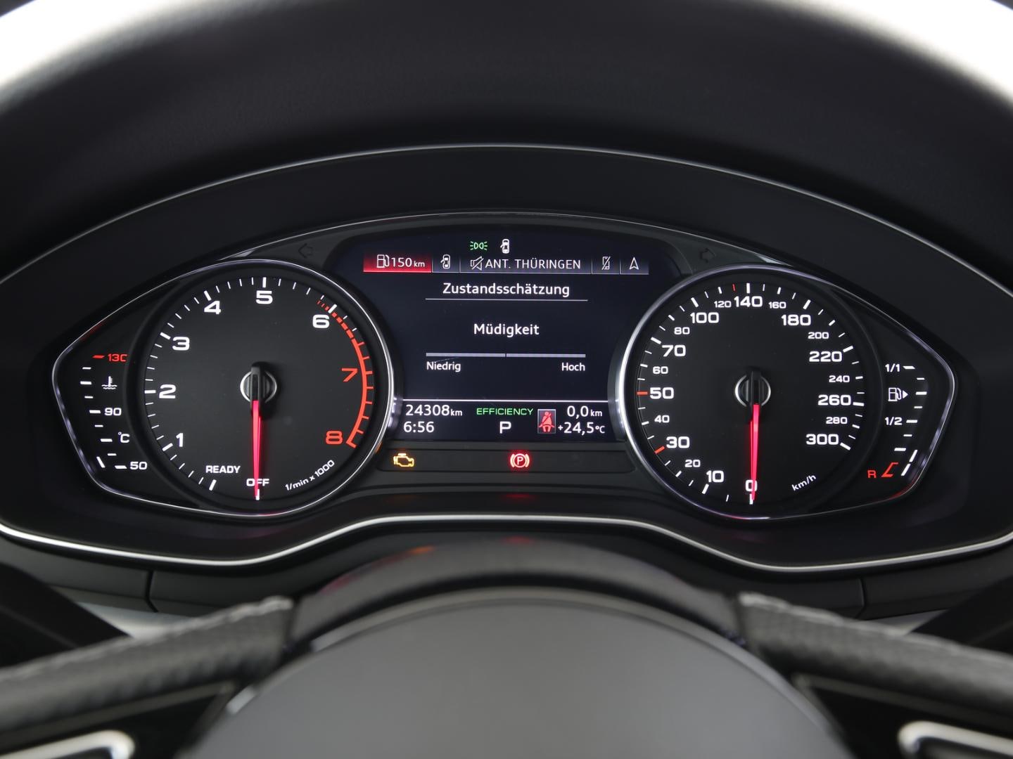 Bild über Audi A4 Limousine S line 45 TFSI quattro S tronic - für weitere Informationen kontaktieren Sie den Audi Partner