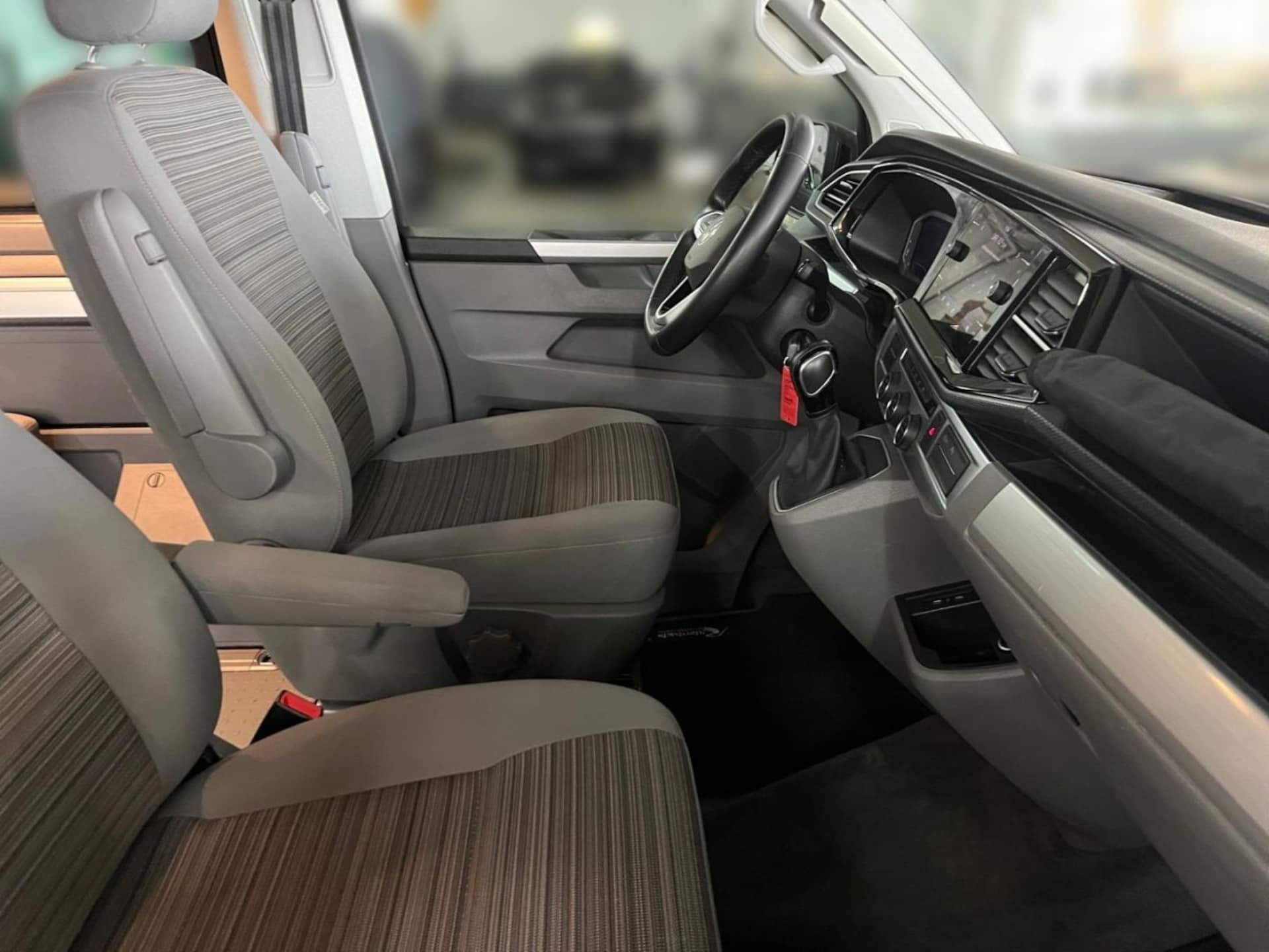 Volkswagen T6.1 California Beach