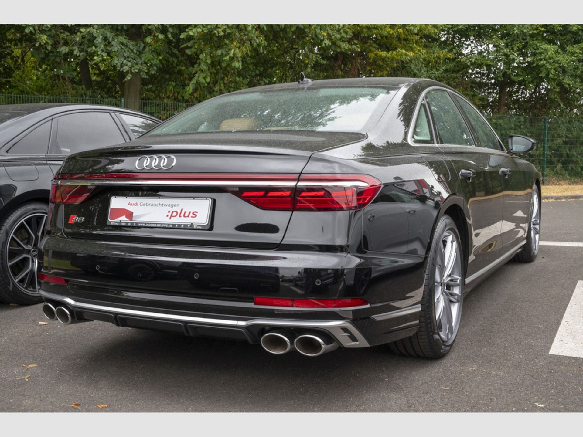 Audi S8