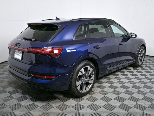 2022 Audi e-tron