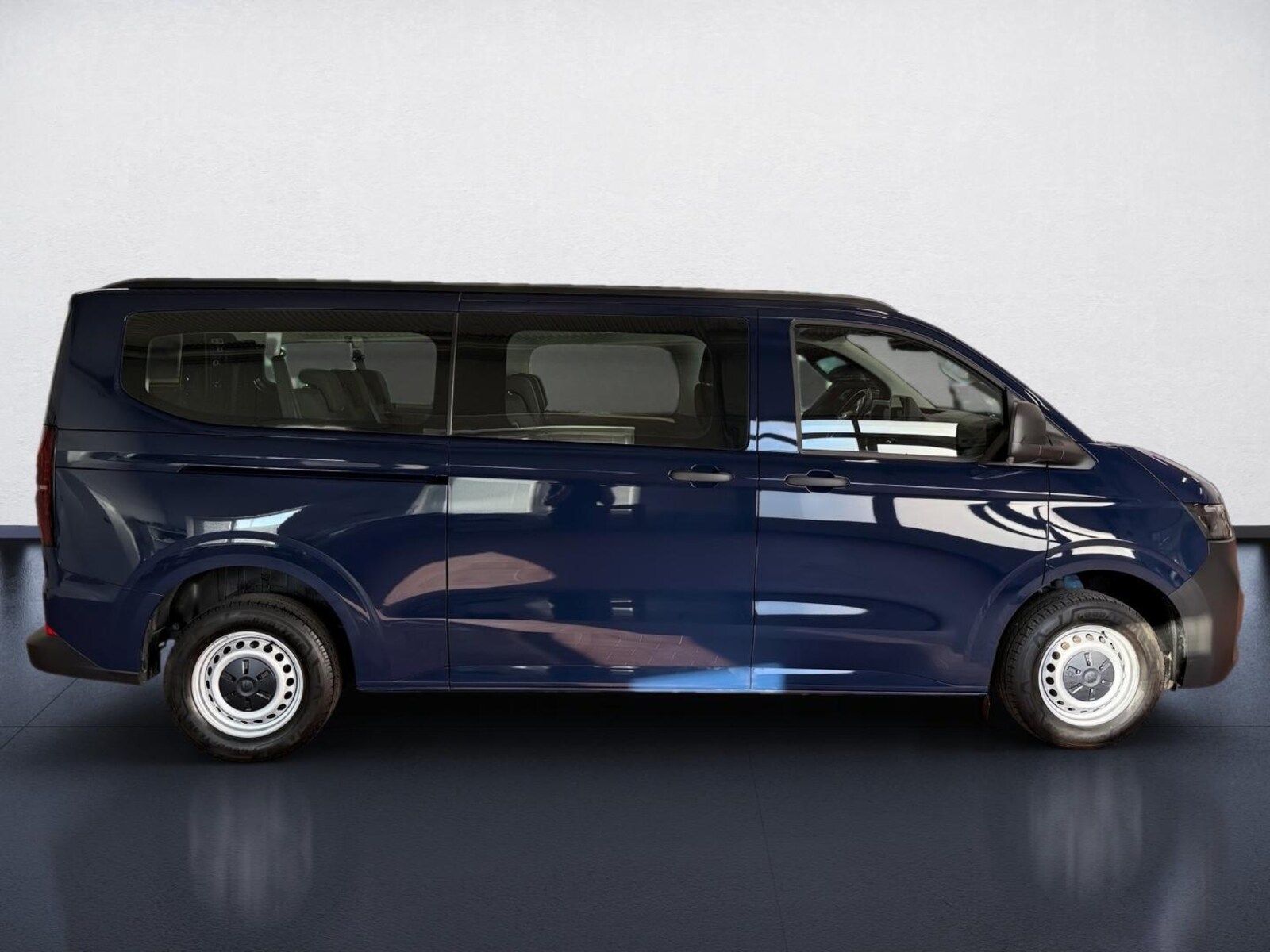 Volkswagen Transporter Kombi langer Radstand – Bild 7