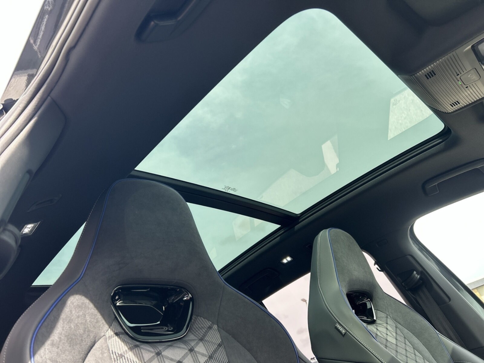 Volkswagen Tiguan – Bild 13