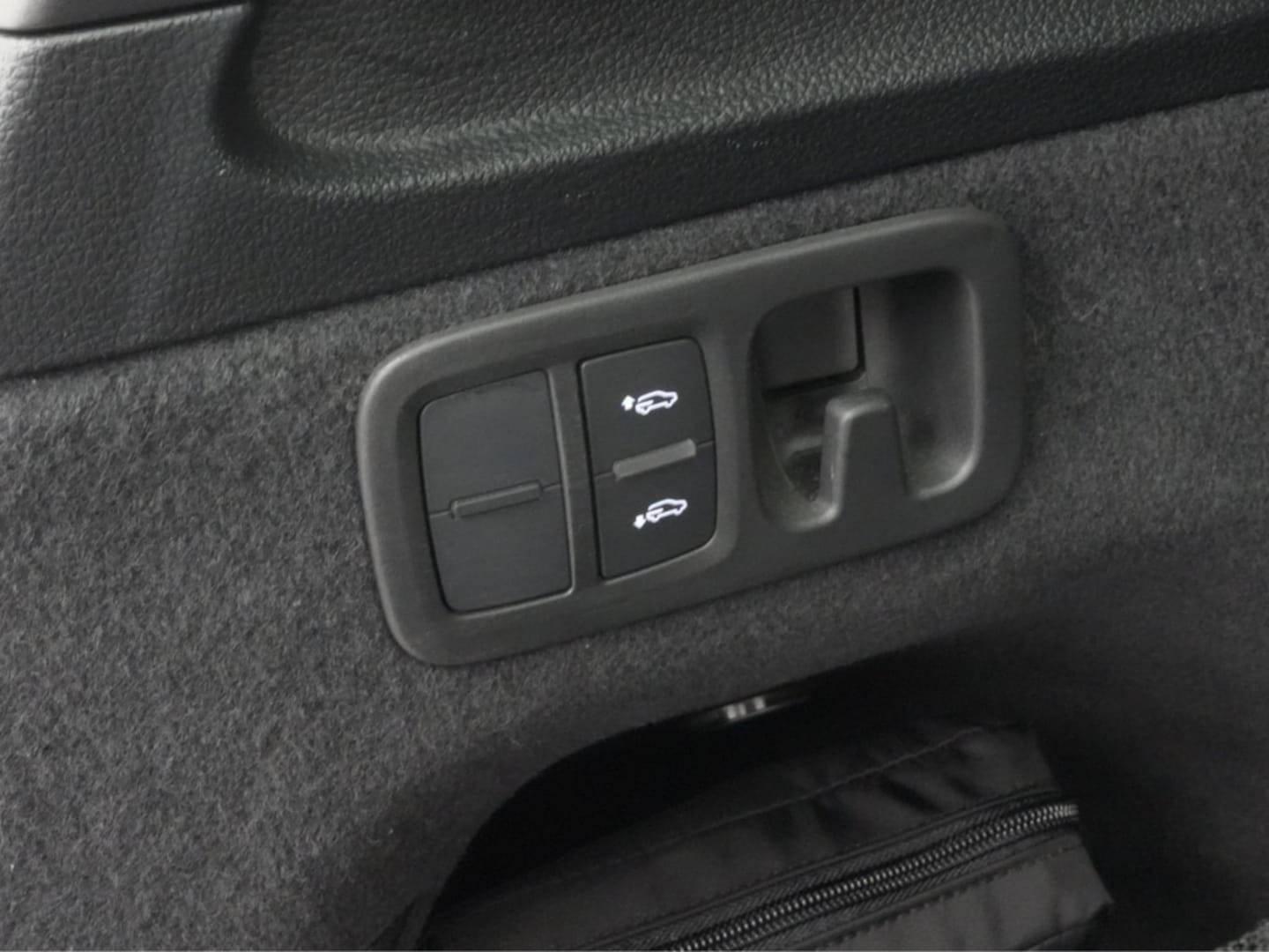Bild über Audi Q7 competition plus 50 TDI quattro tiptronic - für weitere Informationen kontaktieren Sie den Audi Partner