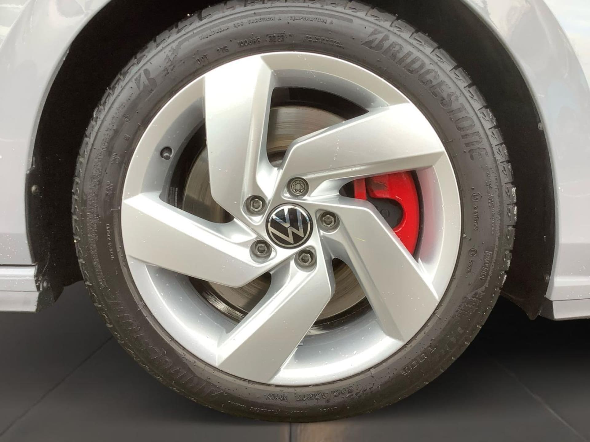 Volkswagen Golf GTI