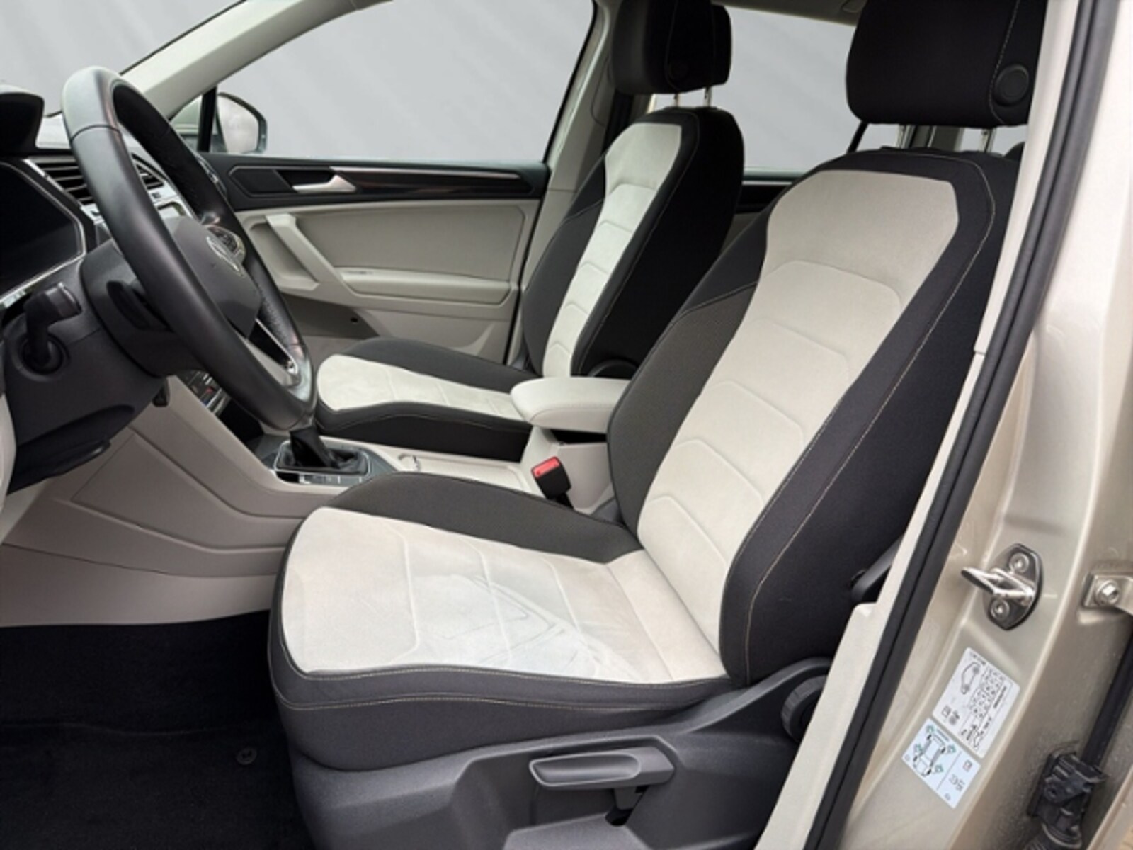 Volkswagen Tiguan – Bild 7