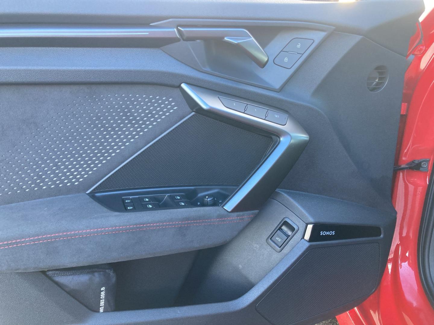 Image about Audi RS 3 Limousine TFSI quattro S tronic