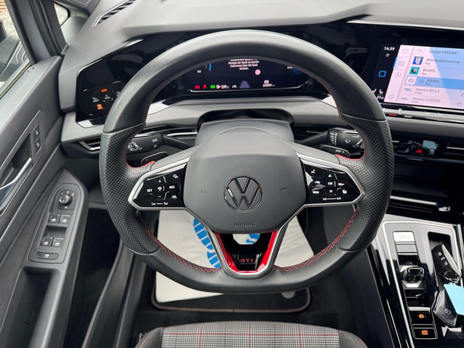 Volkswagen Golf GTI