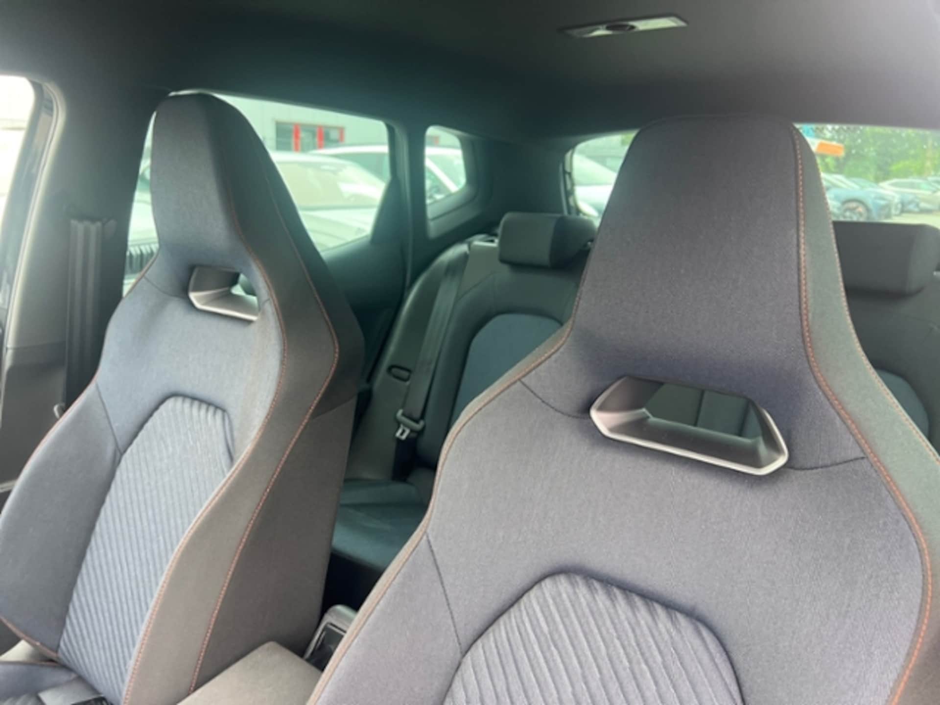 SEAT Arona FR