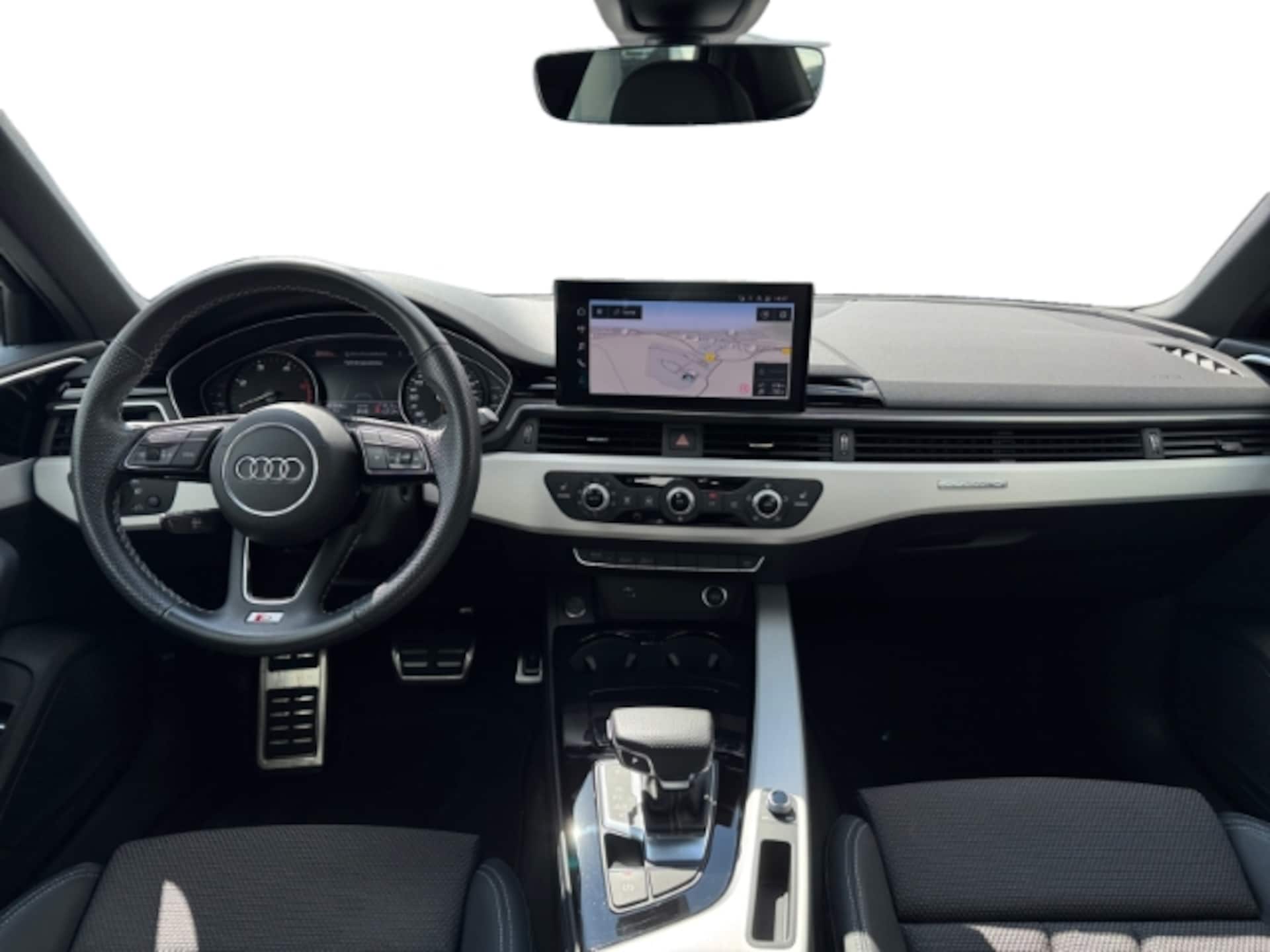 Audi A4 Limousine S line