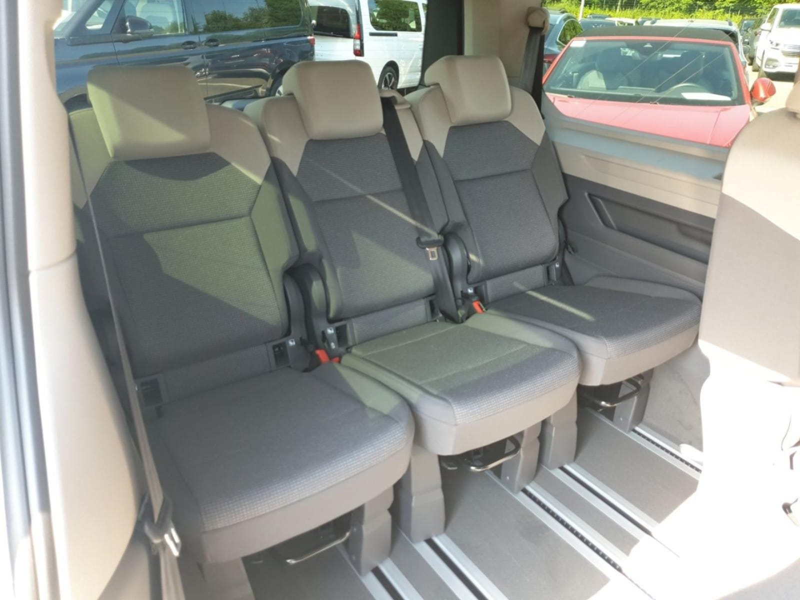 Volkswagen Multivan Langversion – Bild 16