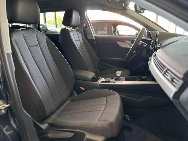 Immagine di Audi A4 Avant Business Advanced 30 TDI 100 kW (136 CV) S tronic - Vista: for more details contact your dealer