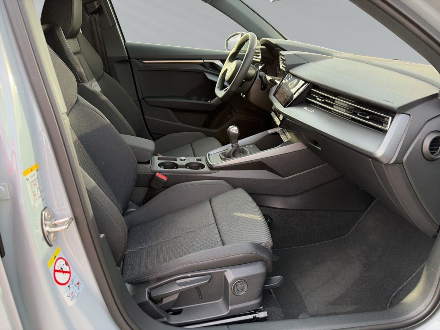 Bild über Audi A3 Sportback 30 TFSI Schaltgetriebe - für weitere Informationen kontaktieren Sie den Audi Partner