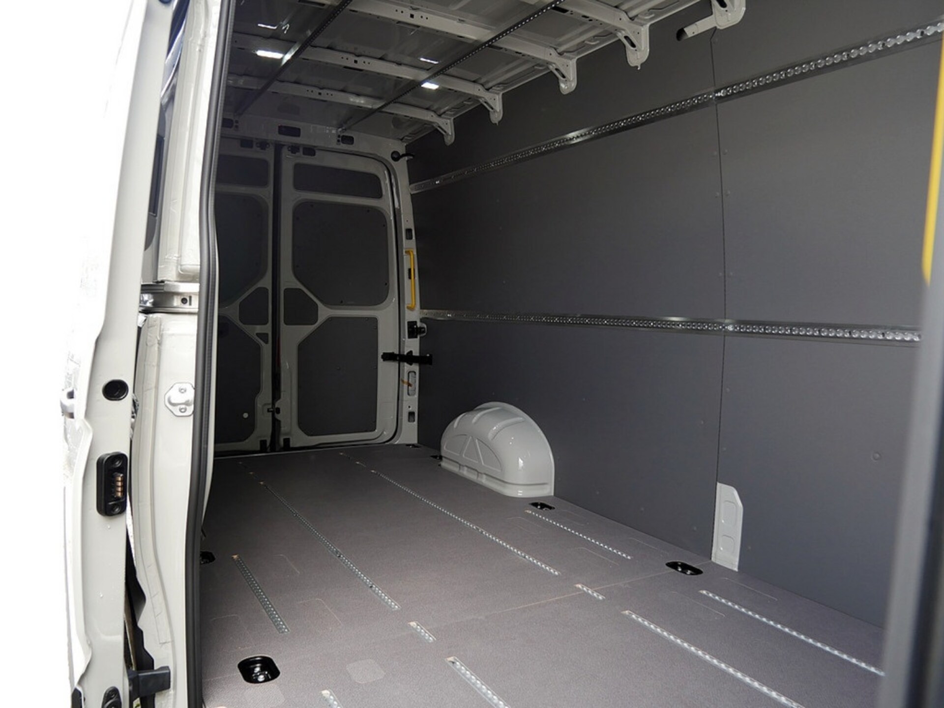 Volkswagen Crafter Kasten langer Radstand