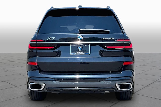 2026 BMW X7