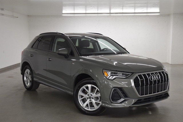 Image de {{modelName}} 2025 Audi Q3 SUV 