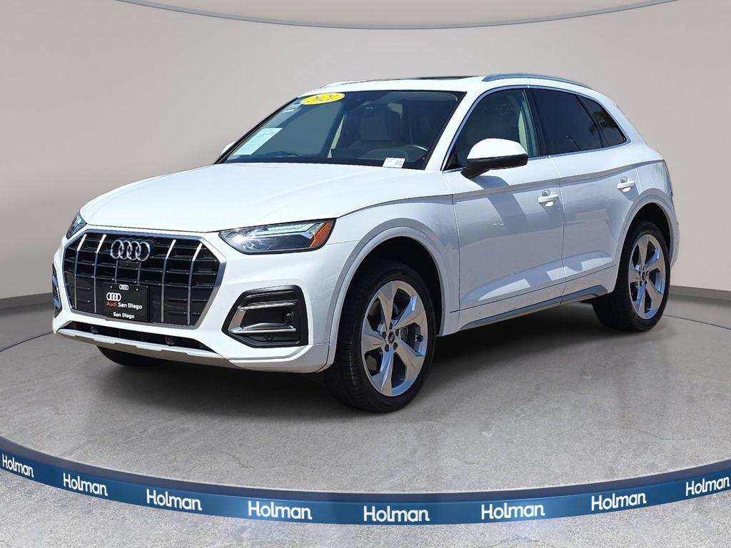 2021 Audi Q5 45 Premium Plus's photo