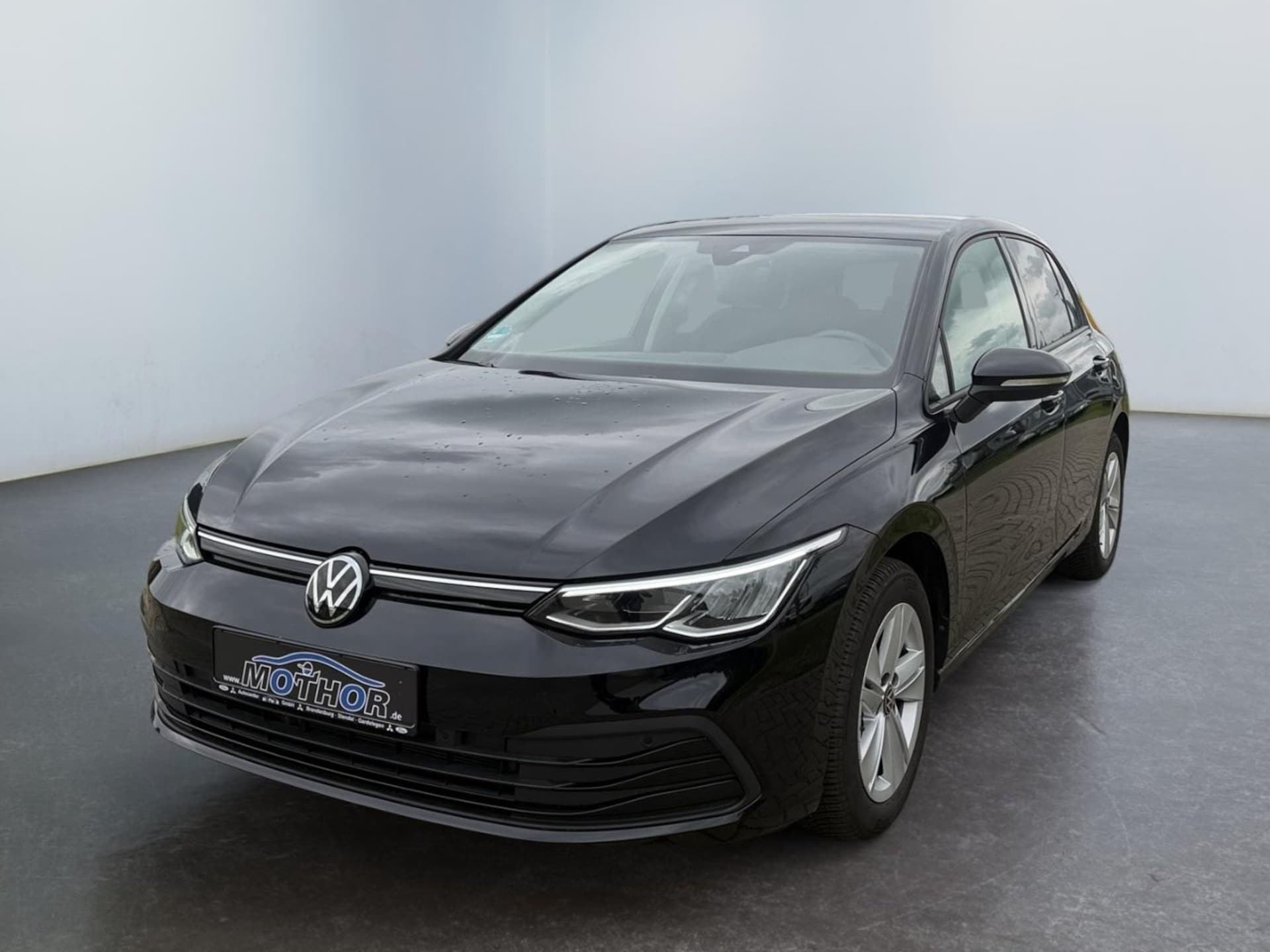 Volkswagen Golf Life