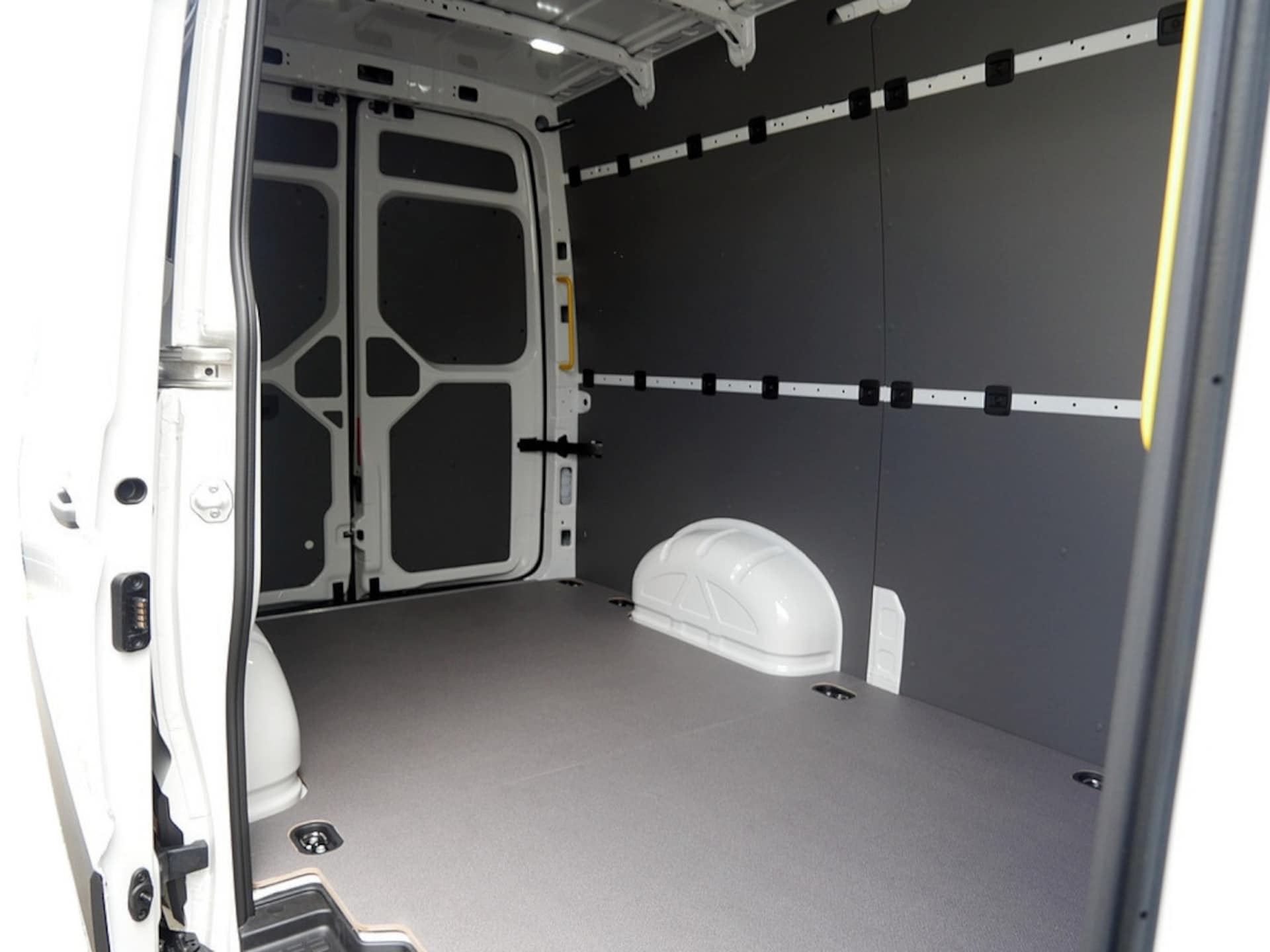 Volkswagen Crafter Kasten mittlerer Radstand