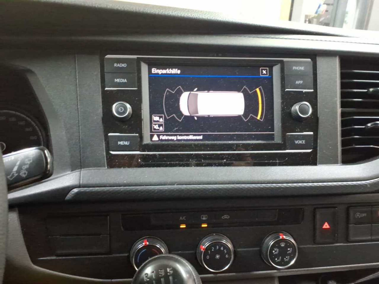 Volkswagen T6.1 Transporter Kombi kurzer Radstand – Bild 6