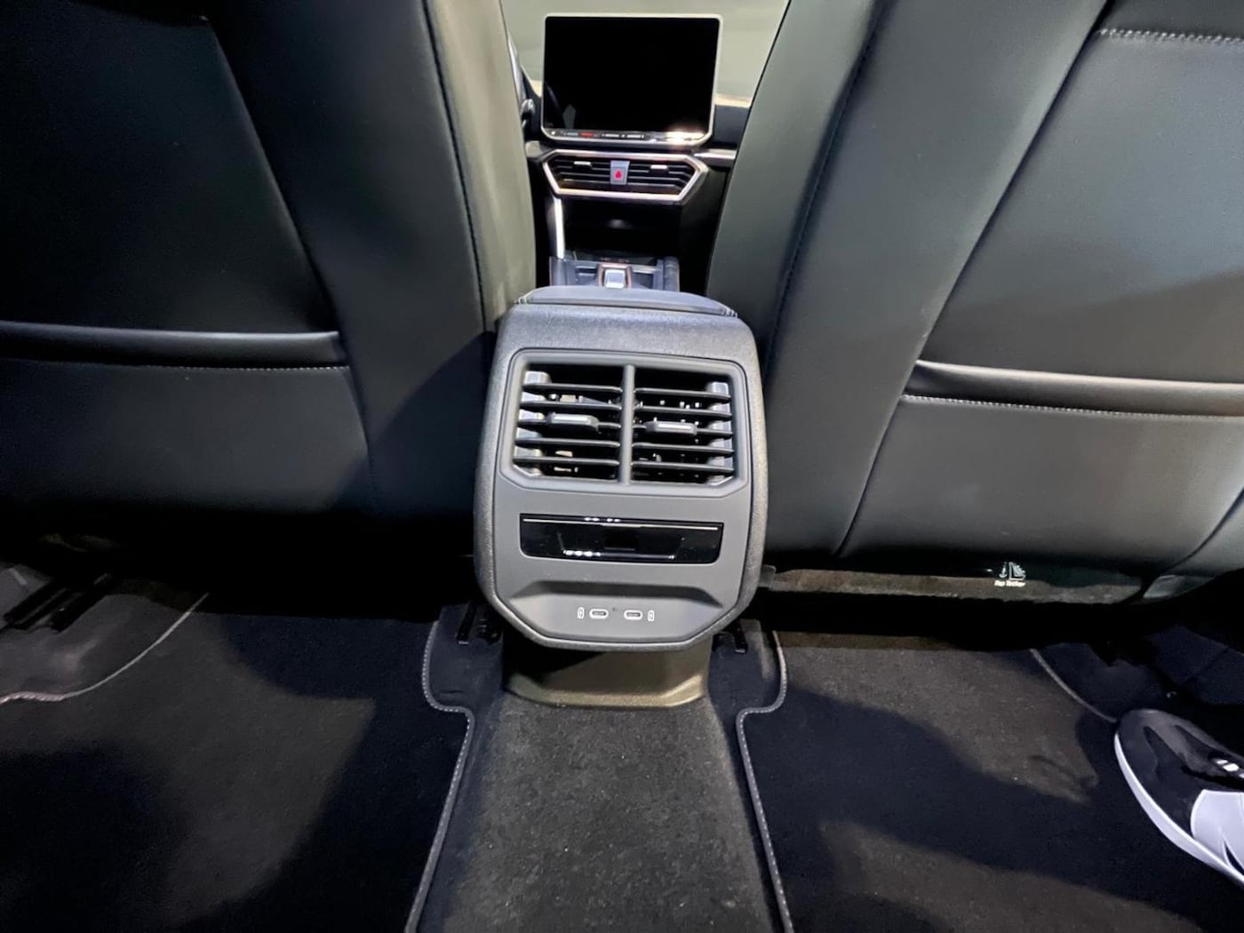CUPRA Formentor 1.5 TSI e-Hybrid DSG 150 kW (204 CV) — photo 11