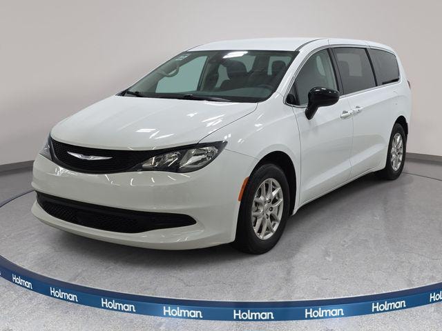 2024 Chrysler Voyager