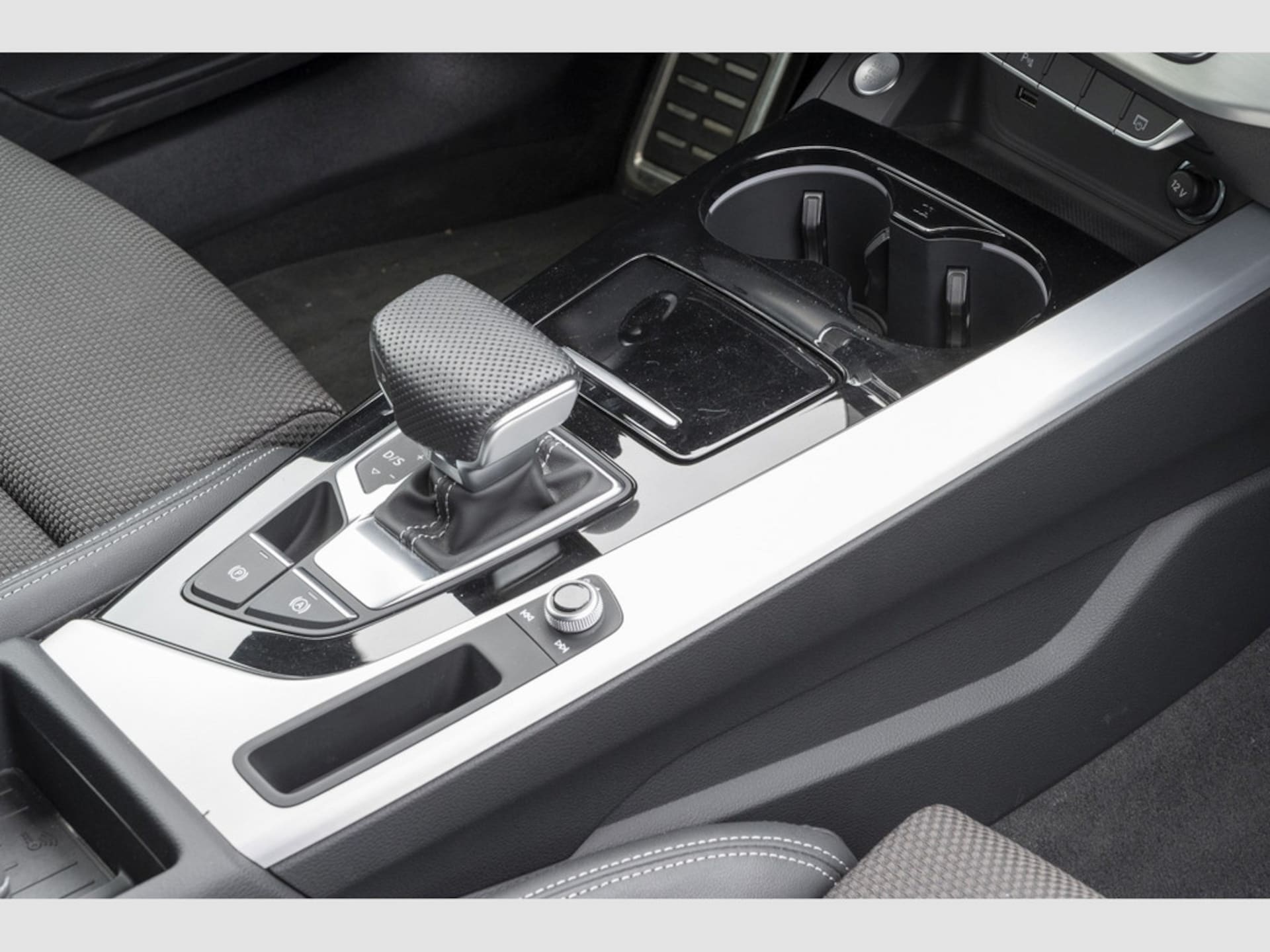 Audi A4 Avant S line