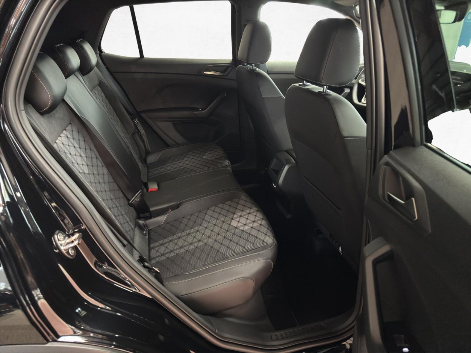 Volkswagen T-Cross – Bild 10