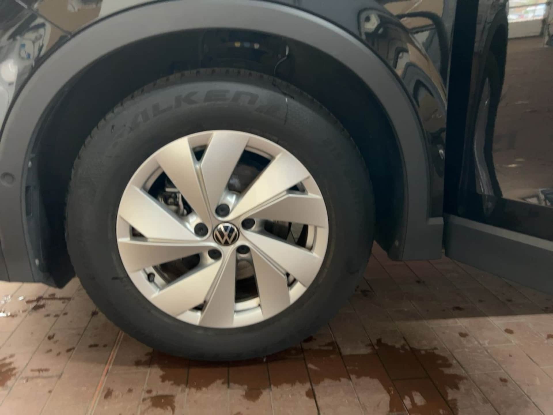 Volkswagen Tiguan Basis-Modell