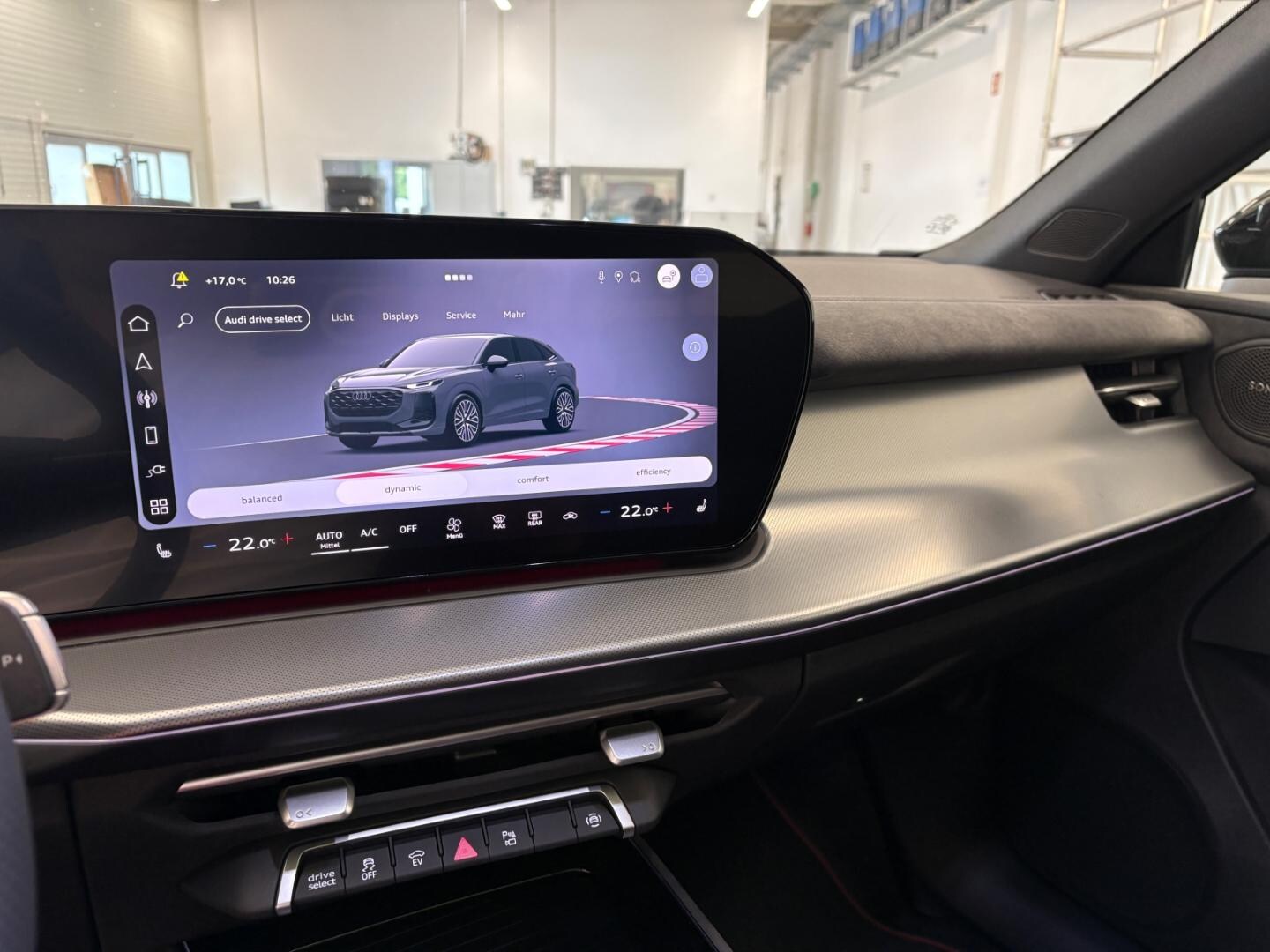 Bild über Audi Q3 Sportback e-hybrid e-hybrid 200 kW S tronic - für weitere Informationen kontaktieren Sie den Audi Partner