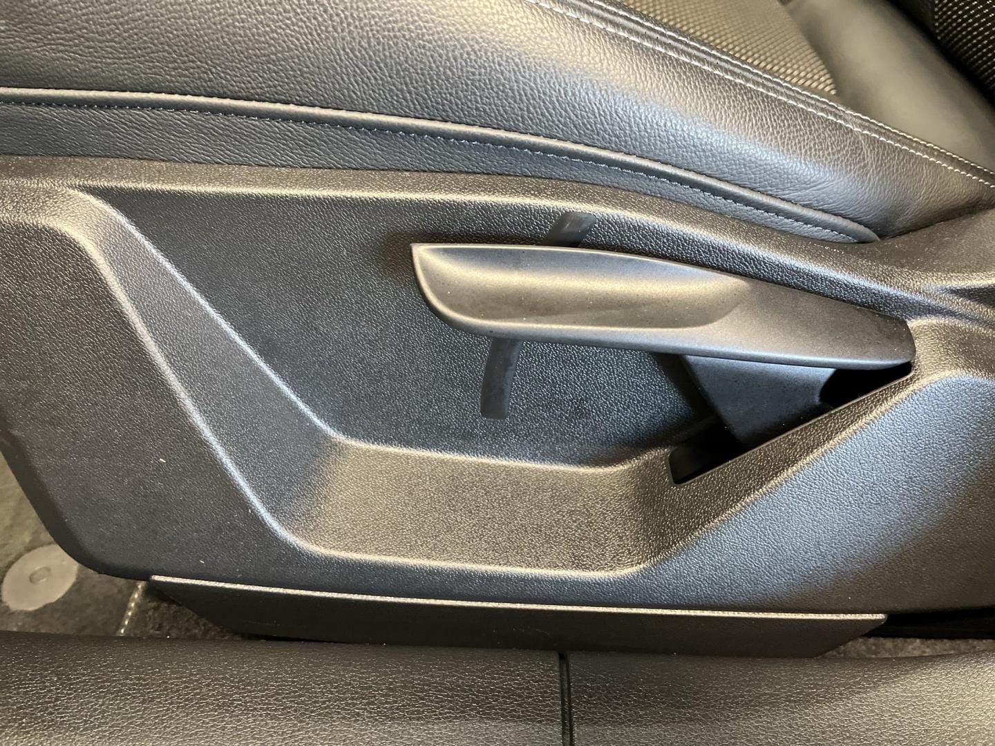 Bild über Audi Q2 advanced 35 TFSI S tronic - für weitere Informationen kontaktieren Sie den Audi Partner