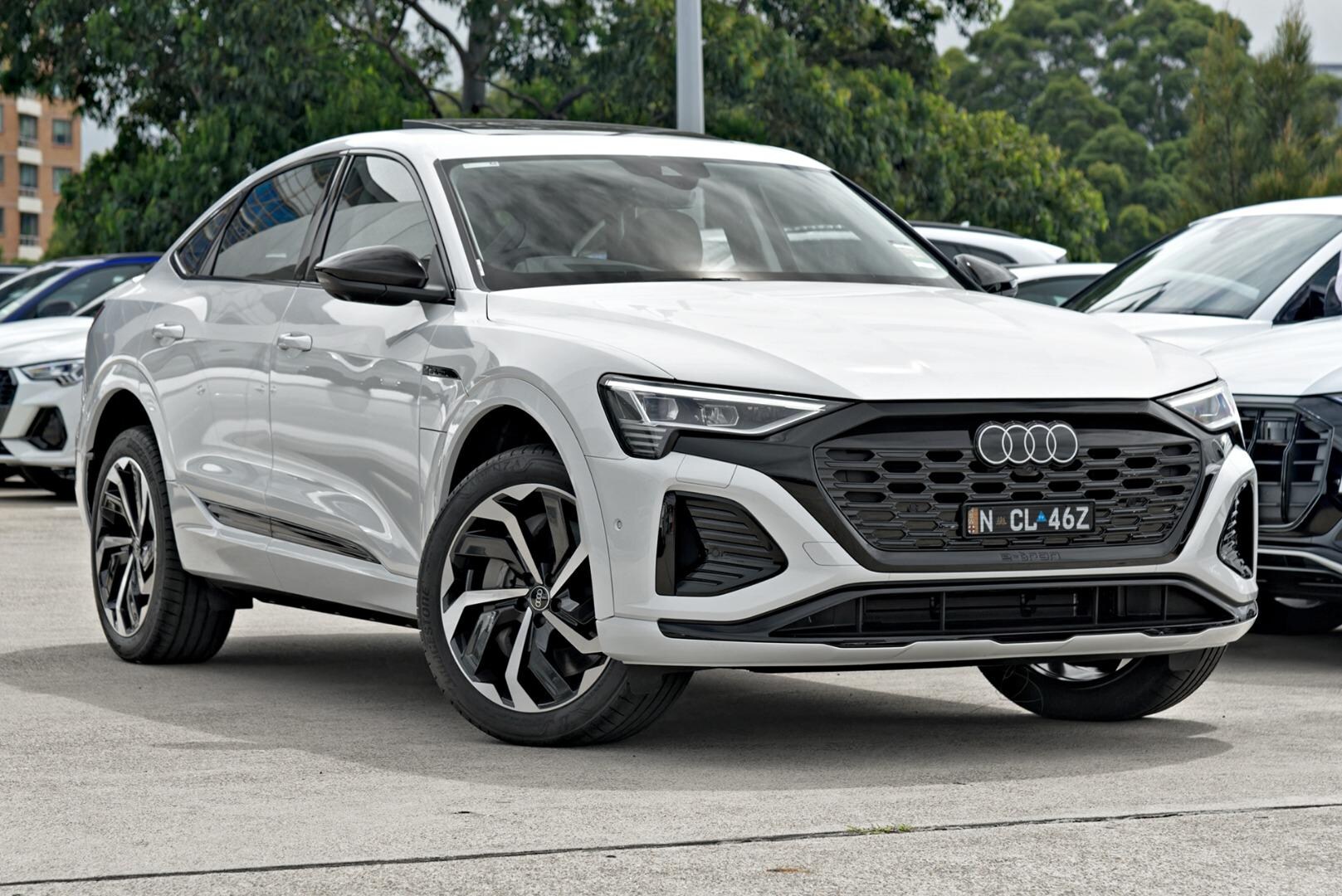 Image about Audi Q8 Sportback e-tron 55 e-tron quattro S line 300,00 kW