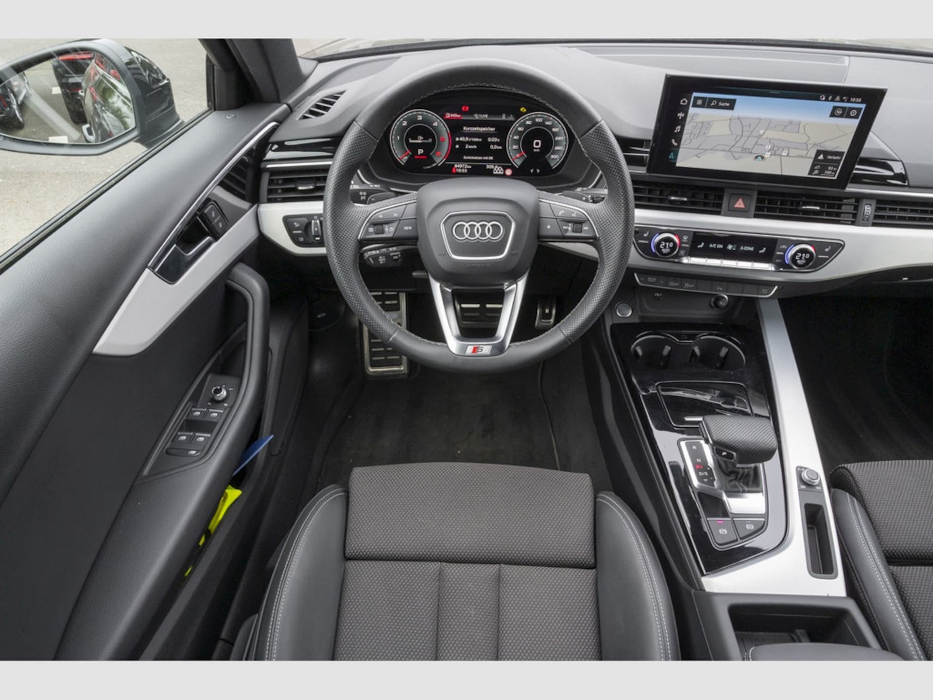 Audi A4 Avant S line