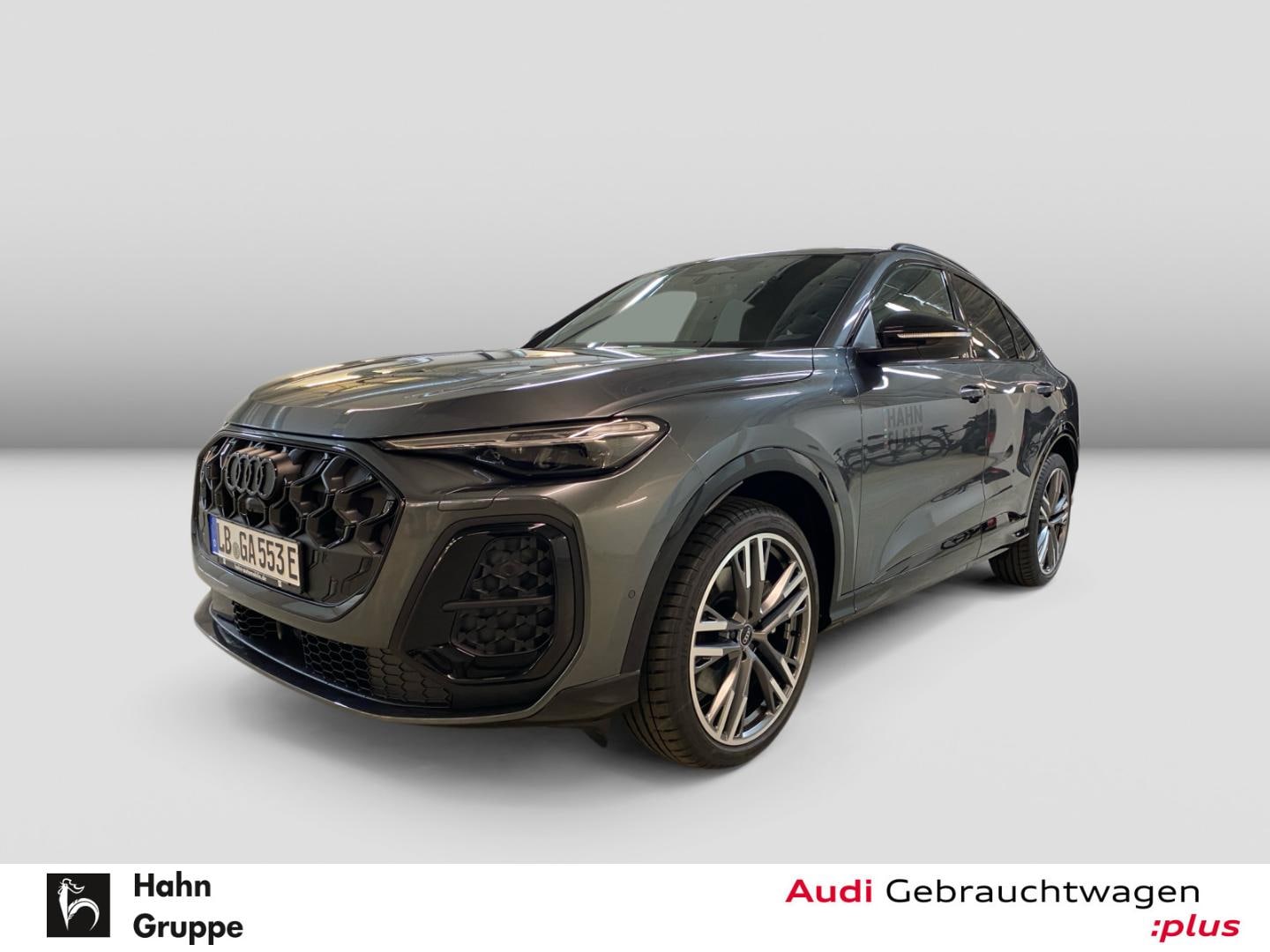 Bild über Audi Q5 Sportback e-hybrid edition one mit Akzenten mythosschwarz e-hybrid quattro 220 kW S tronic - für weitere Informationen kontaktieren Sie den Audi Partner