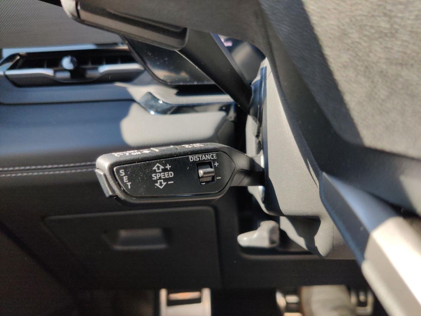 Image about Audi Q6 SUV e-tron e-tron quattro